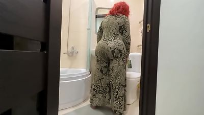 He hoisted his mini-skirt and fright a salami in senior rectal